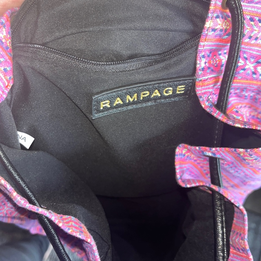 RAMPAGE backpack - Picture 2 of 4